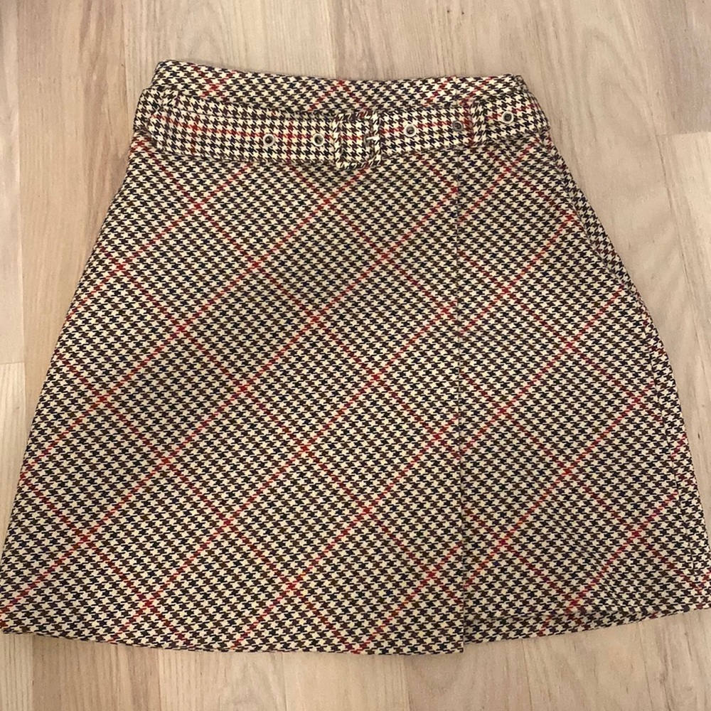 Houndstooth skirt